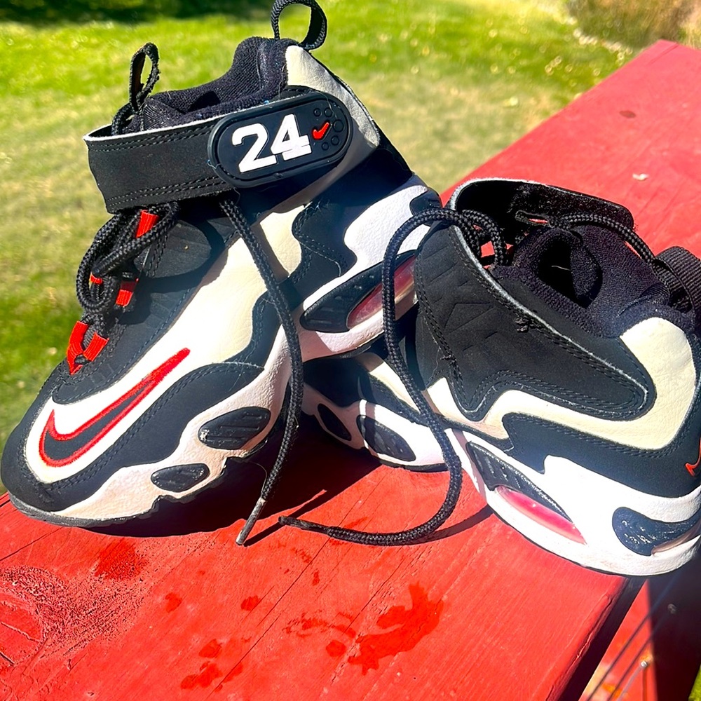 Nike Air Griffey Max (boys size 12)